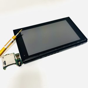 任天堂Switch カードスロット交換修理