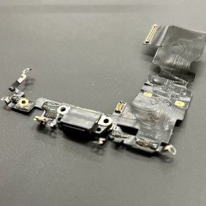 iPhone8 ライトニングコネクタ交換