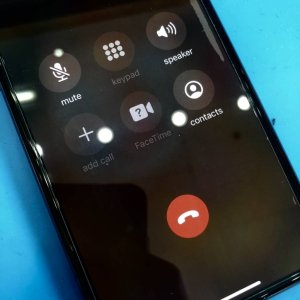 iPhone X ライトニング交換