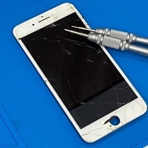 iPhone7Puls パネル交換修理