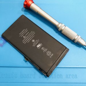 iPhone8 バッテリー