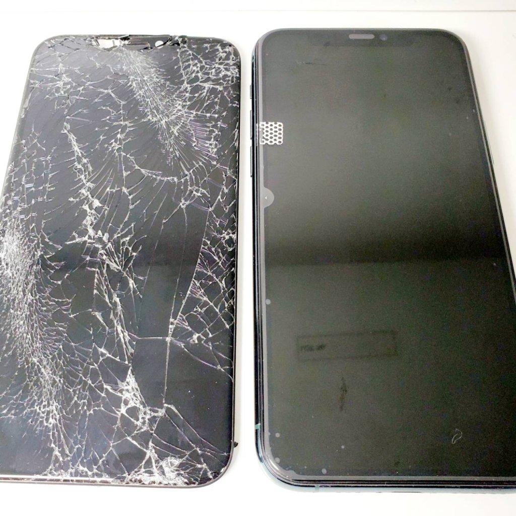 iPhone 11 フロントパネル交換