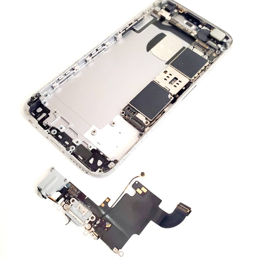 iPhone6S ライトニング修理