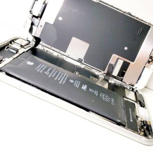 iPhone8 バッテリー交換