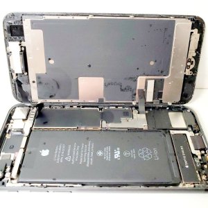 iPhone8 水没修理