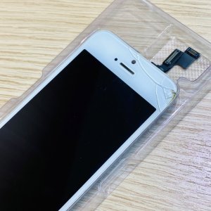 iPhone8 フロントパネル交換