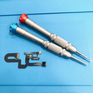 iPhone8Plus インカメラ交換