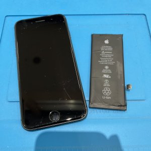 iPhone8 バッテリー交換