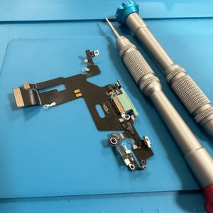 iPhone11　ライトニング交換