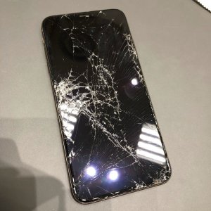 iPhone11Pro フロントパネル交換