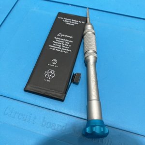iPhone5s バッテリー交換
