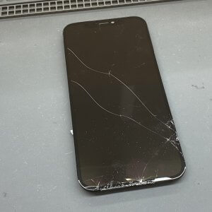 iPhone12 液晶交換
