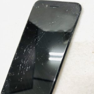 iPhoneSE2 フロントパネル交換