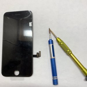 iPhone8 フロントパネル交換