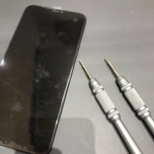 iPhone11ProMax 液晶交換