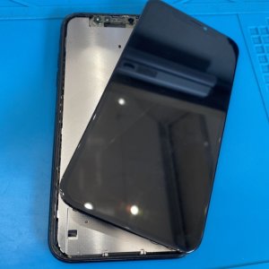 iPhone XR フロントパネル交換