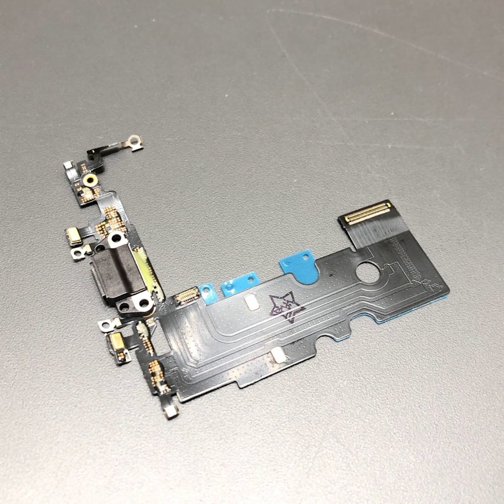 iPhone8 ライトニング交換
