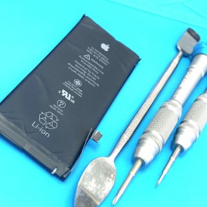iPhone 8 バッテリー交換
