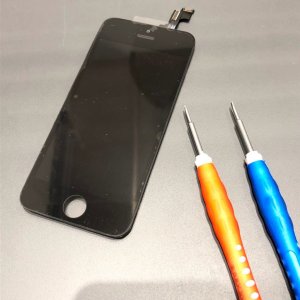 iPhoneSE フロントパネル交換