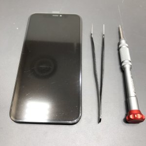 iPhone11 フロントパネル交換