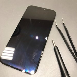 iPhone12 液晶交換