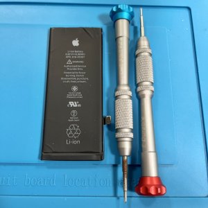 iPhone8　バッテリー交換
