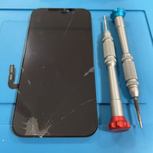 iPhone12 パネル交換