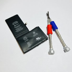 iPhoneX バッテリー交換 使っているうちに、バッテリーが膨らんできて…