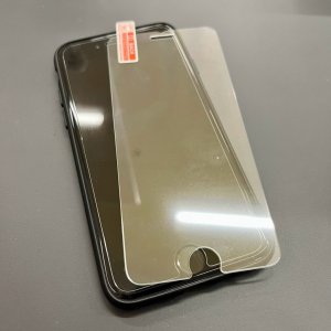 iPhone8 強化ガラス 永久保証