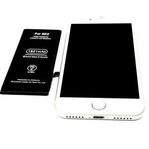 SE2 バッテリー交換修理　充電の減りが早い