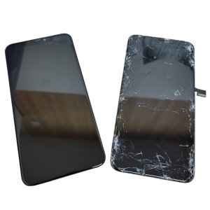 iPhone11ProMax 液晶交換