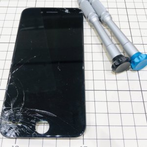 iPhoneSE2(アイフォンSE2) フロントパネル交換