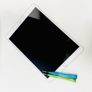 iPad パネル交換修理