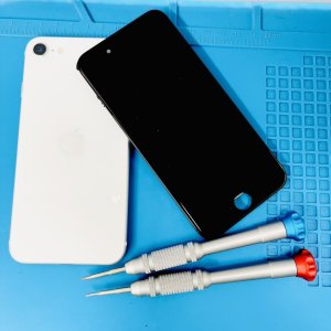 iPhoneSE2 液晶交換修理