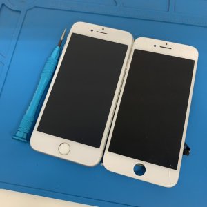 iPhone8 液晶交換修理