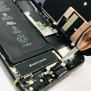 iPhone8 ライトニング修理