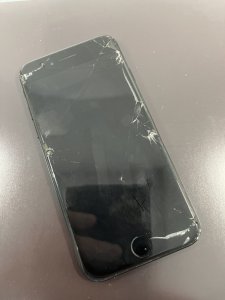 iPhoneSE2 フロントパネル交換