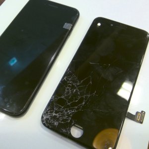 iPhoneSE2液晶交換