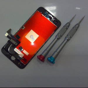 iPhoneSE2パネル交換