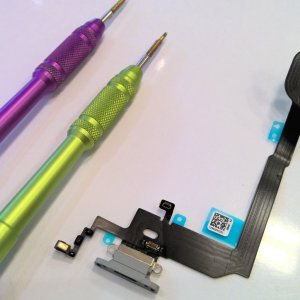 iPhoneXライトニング交換