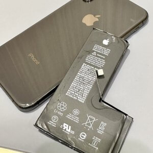 iPhoneXS バッテリー交換