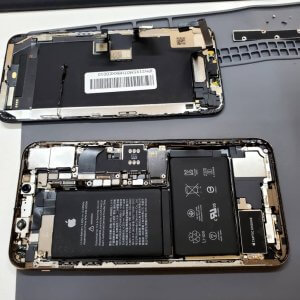 iPhoneXSMax 液晶交換