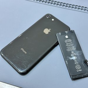 iPhone8 バッテリー交換