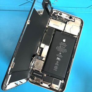 iPhone 12 液晶交換