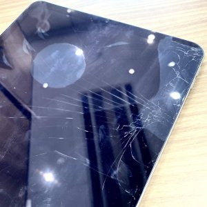 iPad Air4 フロントパネル交換