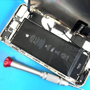 iPhone 7 Plus バッテリー交換