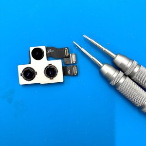 iPhone11ProMax アウトカメラ交換修理