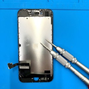 iPhoneSE2 パネル交換修理
