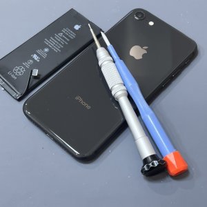 iPhone8 バッテリー交換