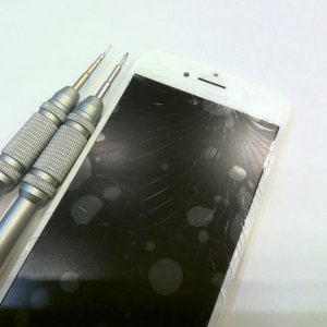 iPhone7 フロントパネル交換
